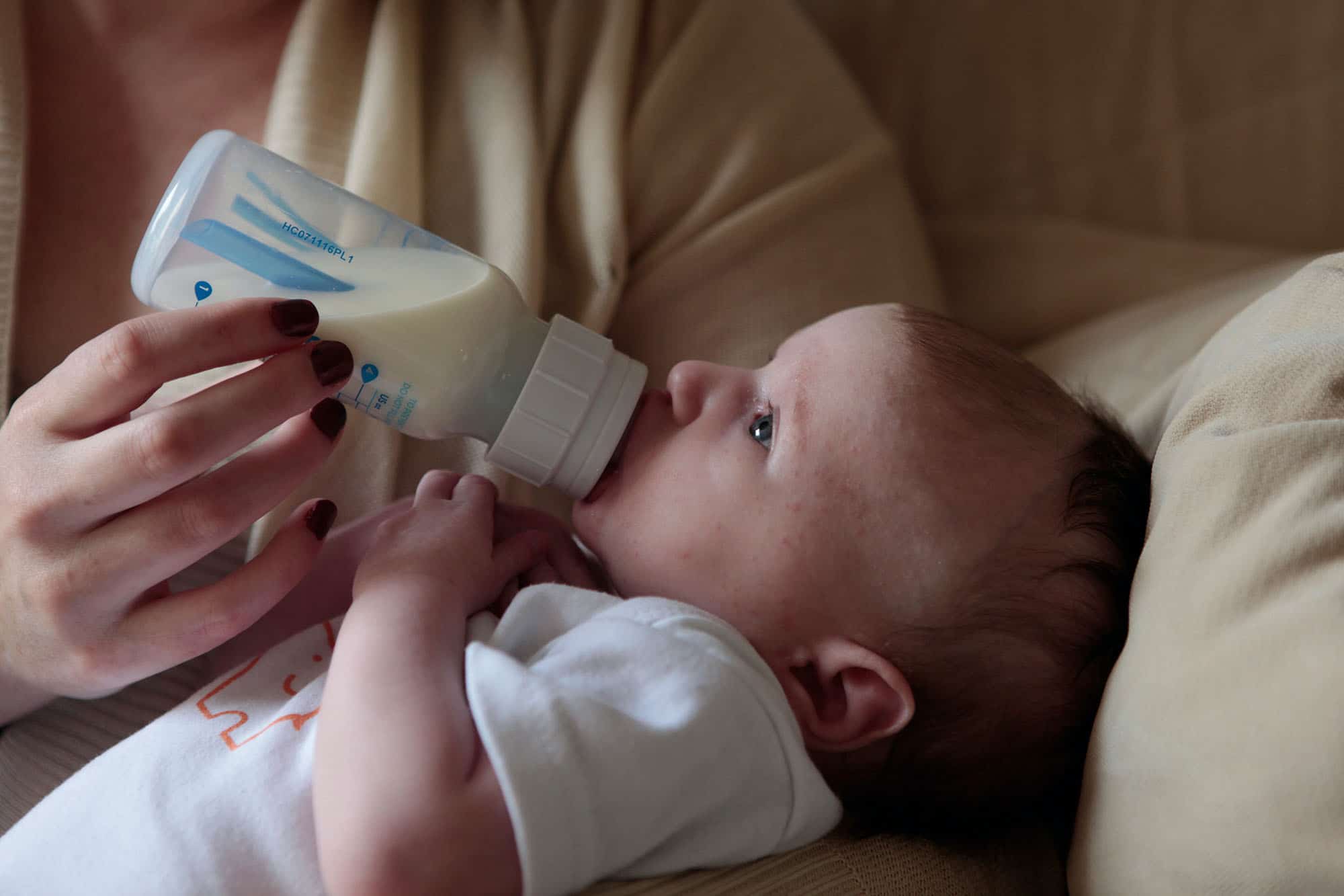 Comment savoir si bébé est intolérant au lait de vache ?